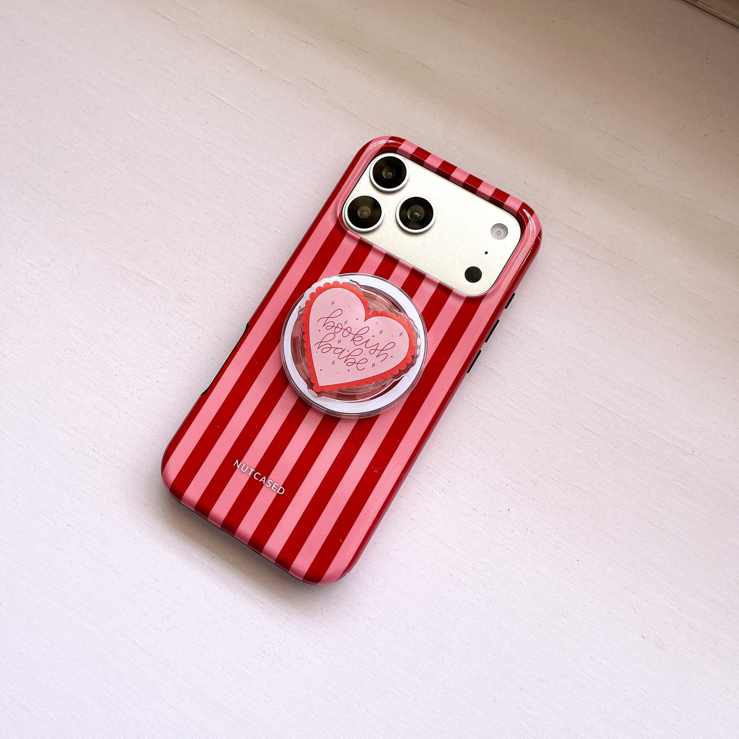 Heart Bookish Babe Magnetic Grip