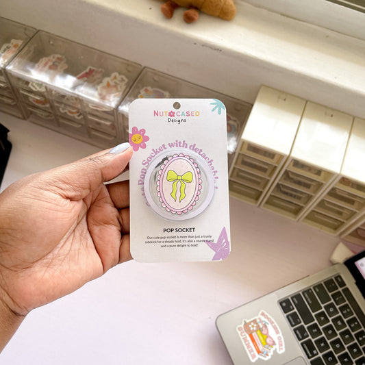 Bowed Coquette Magnetic Grip